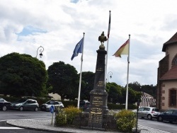 Photo paysage et monuments, Docelles - le monument aux morts