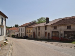 Photo paysage et monuments, Dombrot-le-Sec - le village