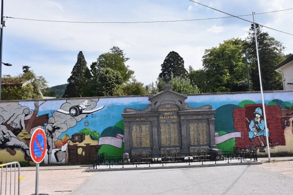 le monument aux morts