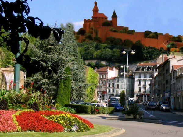 Photo Épinal - Simulation des murailles de 1626 sur la ville actuelle par Pierre Gnaedinger