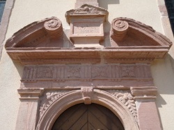 Photo paysage et monuments, Fraize - Porte laterale de l'Eglise de Saint Blaise datant du 17éme siècle