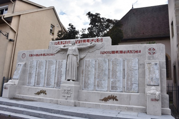 Photo Rambervillers - le monument aux morts