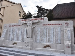 Photo paysage et monuments, Rambervillers - le monument aux morts