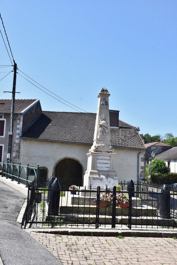 Photo Regnévelle - le monument aux morts