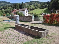 Photo paysage et monuments, Rochesson - la fontaine