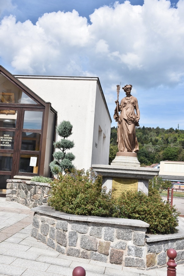 Photo Saint-Amé - la statue