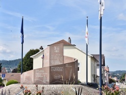 Photo paysage et monuments, Saint-Étienne-lès-Remiremont - le monument aux morts