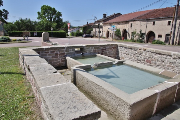 Photo Thuillières - le lavoir