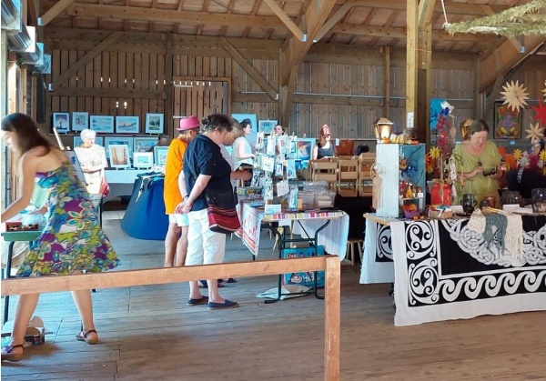 Photo Les Voivres - Marché artisanal