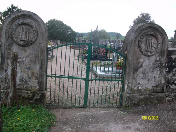Photo Les Voivres - Le cimetière de Les Voivres