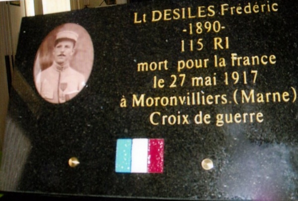 Photo Les Voivres - La plaque commémorative