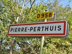 Photo de Pierre-Perthuis