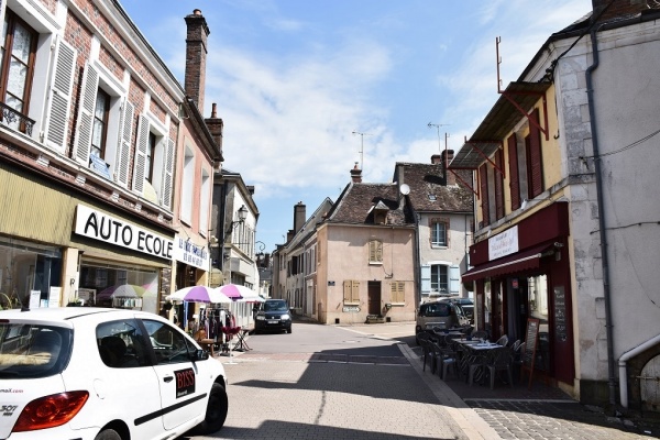 Photo Saint-Fargeau - le Village