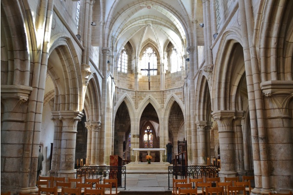 Photo Saint-Père - église Notre-Dame 13/15 Em Siècle