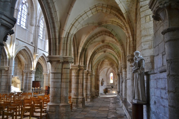 Photo Saint-Père - église Notre-Dame 13/15 Em Siècle